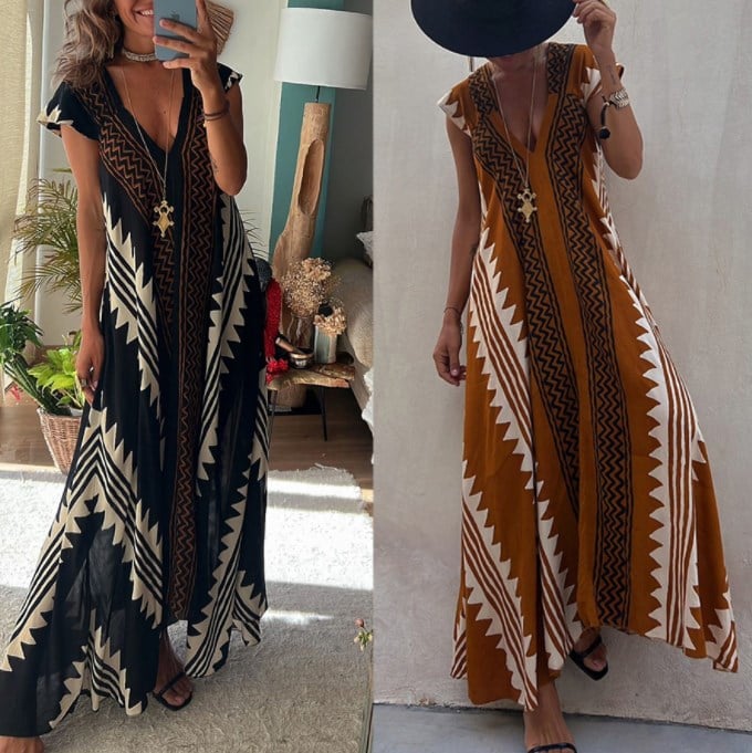 Freizeitkleid mit V-Ausschnitt