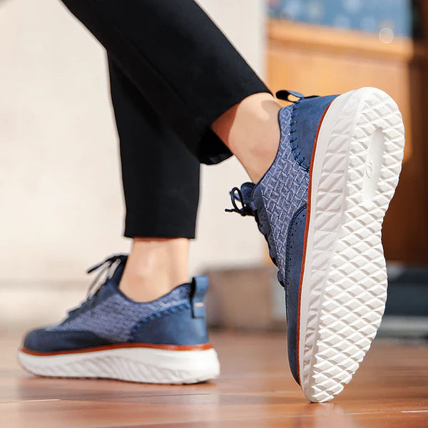 Colby – Sneaker mit gewebter Struktur und kontrastierender Sohle