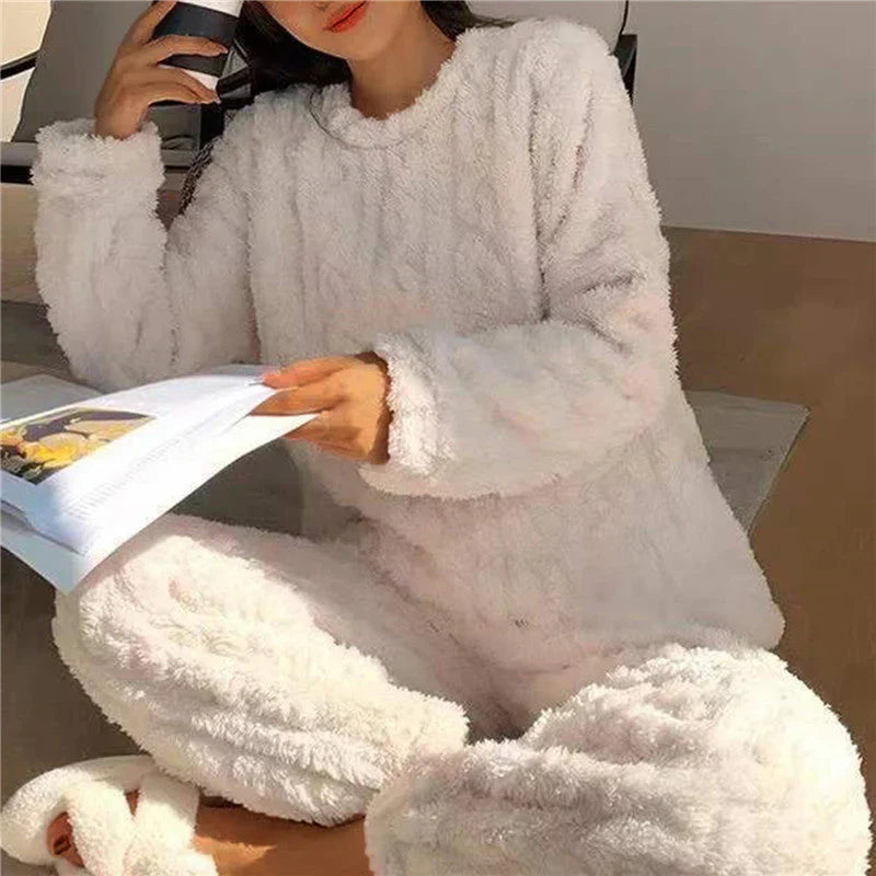 CozySleep - Bequemer Fleece-Pyjama für Frauen | 50% Rabatt