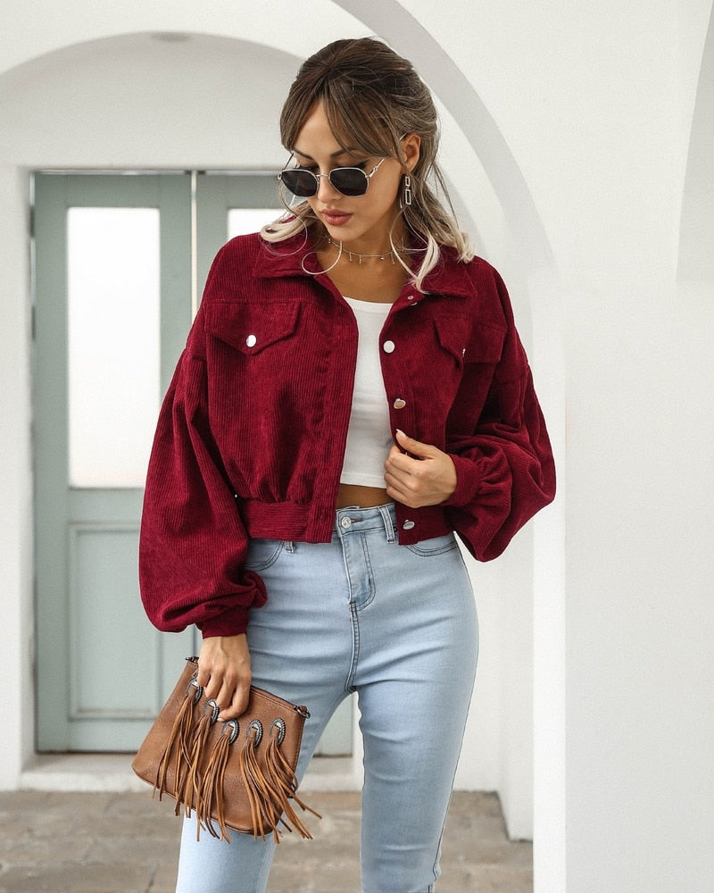 Sofia | Damen Cropped Jacke mit Taschen und Knöpfen