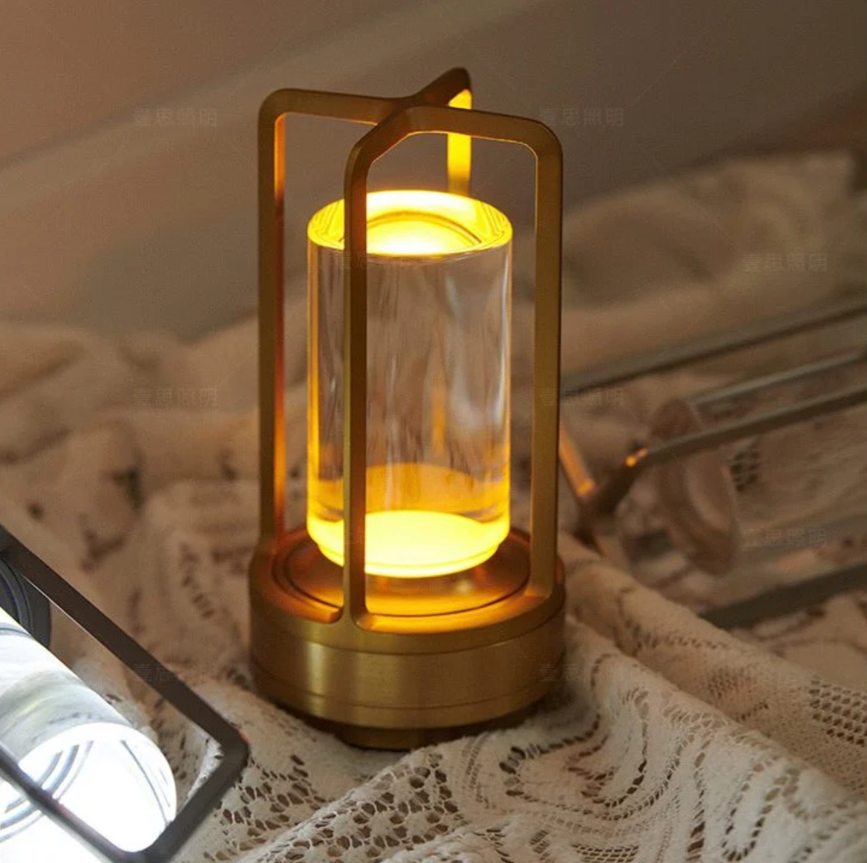 Kabellose Tischleuchte | Kristall-Design | Dimmbar per Touch | CrystalGlow