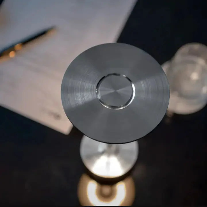 Kabellose LED-Tischleuchte aus verzinktem Metall | MEGA-Angebot 50% RABATT