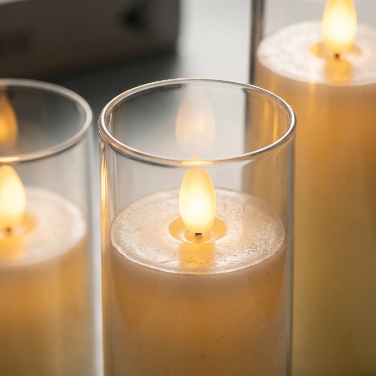 Flammenlose LED-Kerzen mit Flackereffekt – sicher und stimmungsvoll