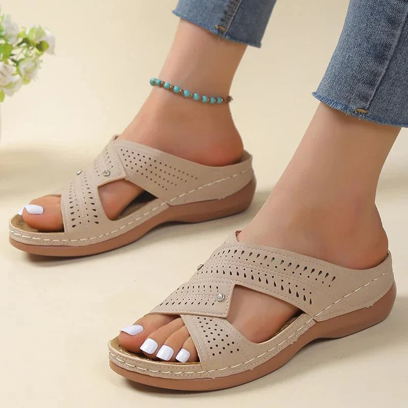 Jolina – Orthopädische Sandalen Leder Kreuzriemen