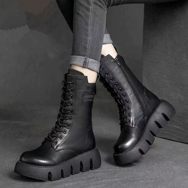 KantenGang | Auffällige Plateaustiefel im Combat-Stil