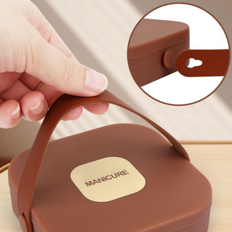 Tragbares 7-in-1-Pflegeset