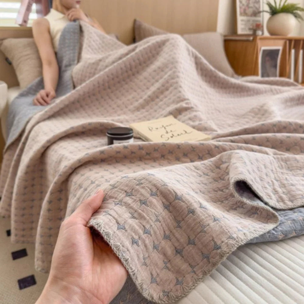CozyNest – Ganzjahresweiche Decke mit zwei stilvollen Designs