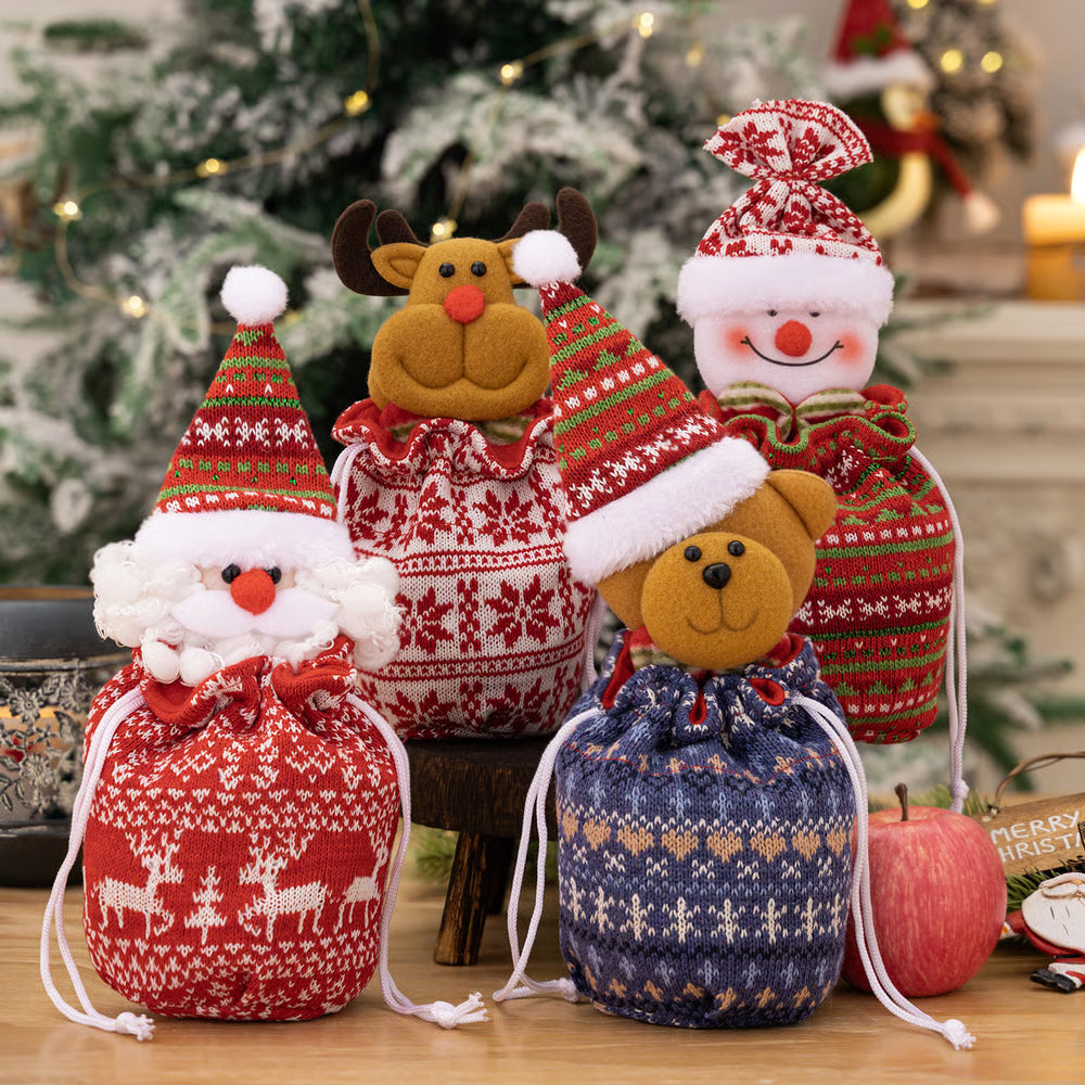 FestiveJoy – Gestrickte Weihnachtsgeschenkbeutel mit Puppe | 1+1 GRATIS