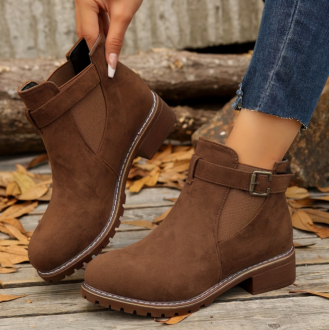 Norya – Stiefeletten Aus Wildleder mit Schnallenriemen