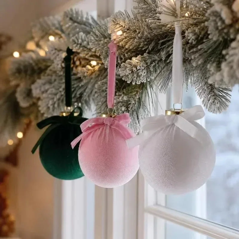 Samtbezogene Weihnachtskugeln aus Schaumstoff (Set mit 1, 3, 5 oder 10 Stück)