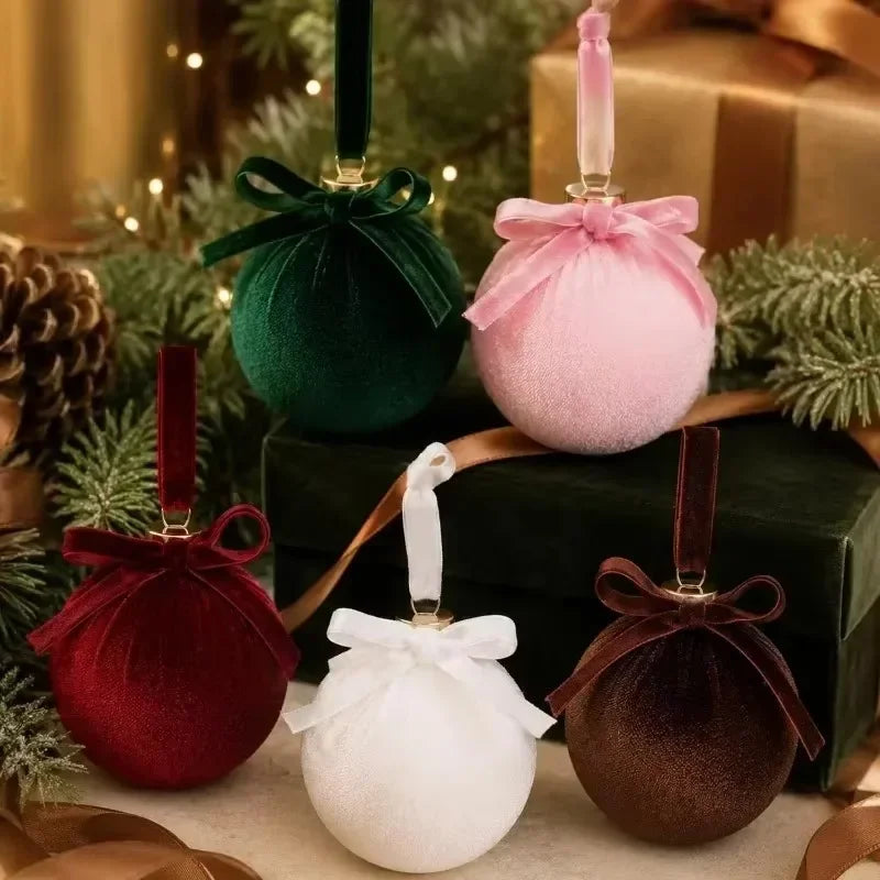 Samtbezogene Weihnachtskugeln aus Schaumstoff (Set mit 1, 3, 5 oder 10 Stück)