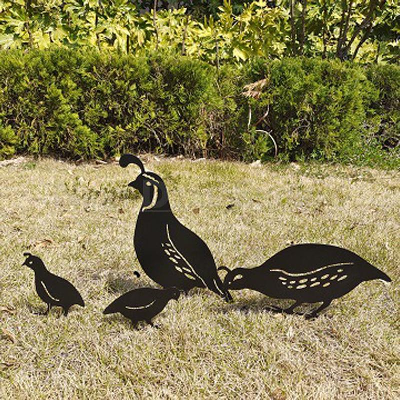 2+2 GRATIS | SwallowBloom – Sofortiger Charme mit wetterfesten Metall-Gartenspießen