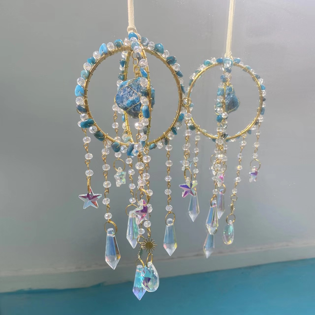 CrystalGleam - Helleren Sie Ihr Zuhause sofort mit lebendigen Kristallregenbögen auf