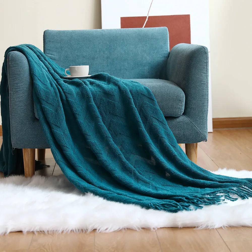 CozyNest – Leichte Wärme und Stil für jede Jahreszeit
