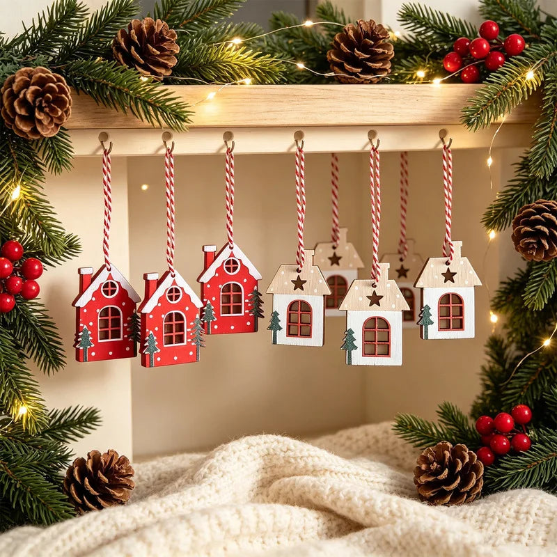 Rustikale Weihnachtsanhänger aus Holz in Hausform (8er-Set)