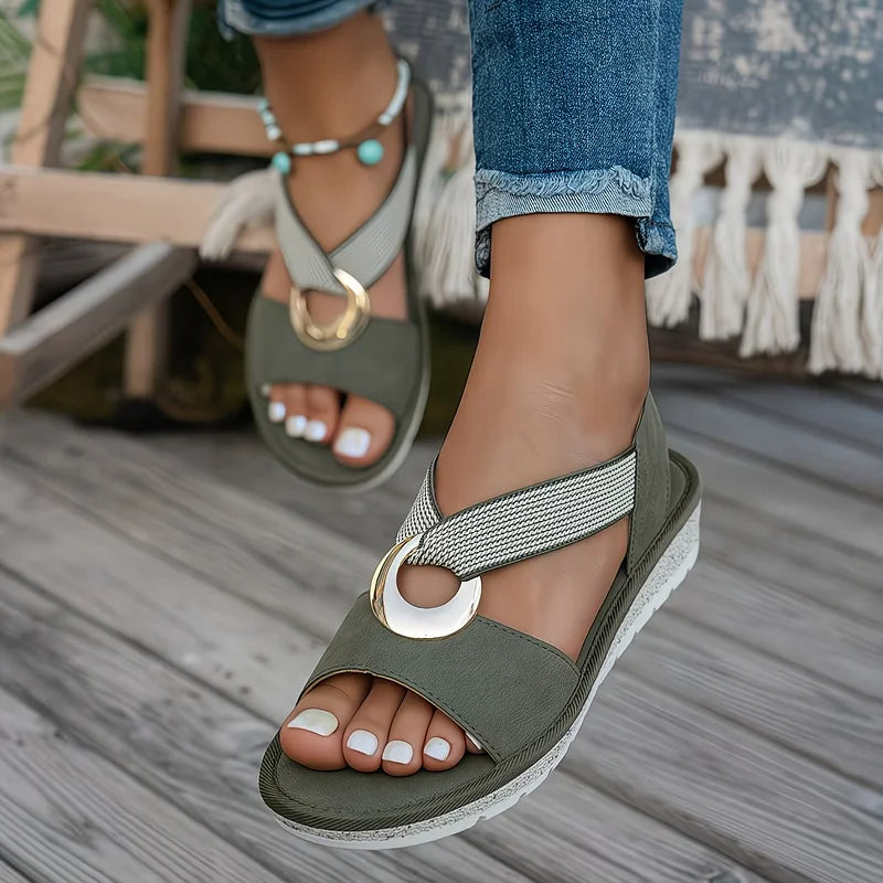 Marlenia – Flache Sandalen Mit Metallschnalle