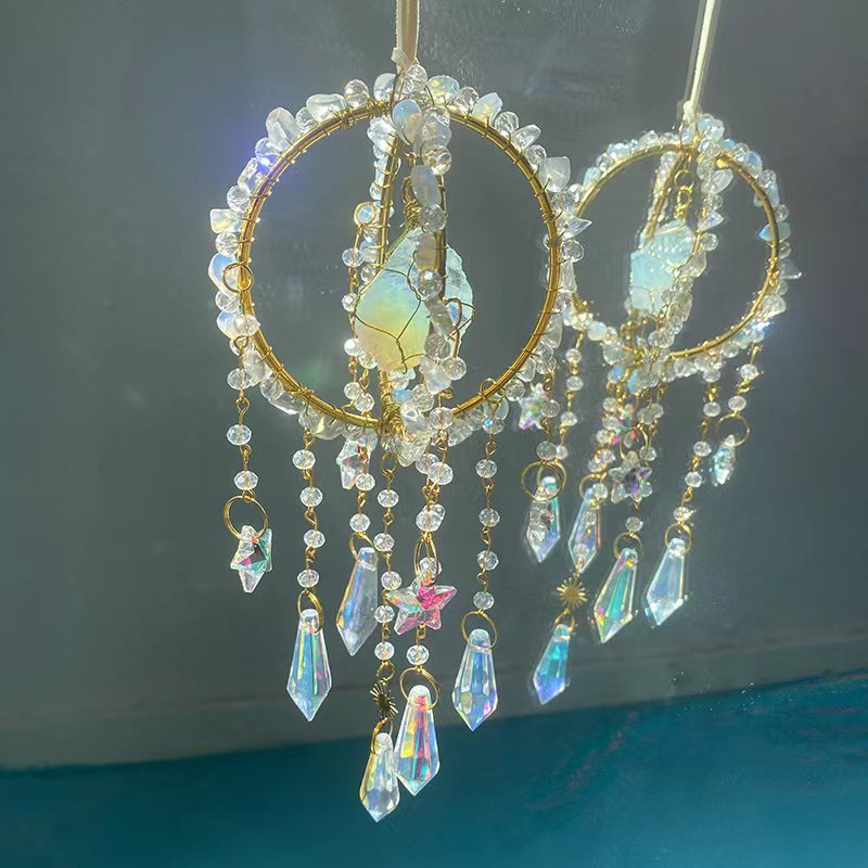CrystalGleam - Helleren Sie Ihr Zuhause sofort mit lebendigen Kristallregenbögen auf