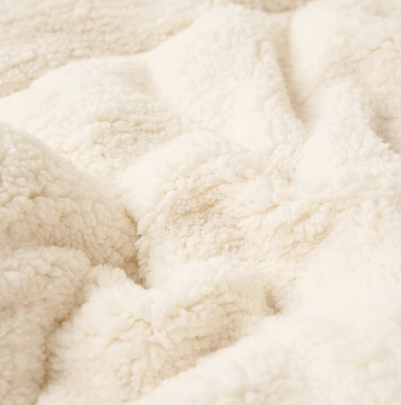 Flanell-Fleece Kuscheldecke – weich, warm und maschinenwaschbar