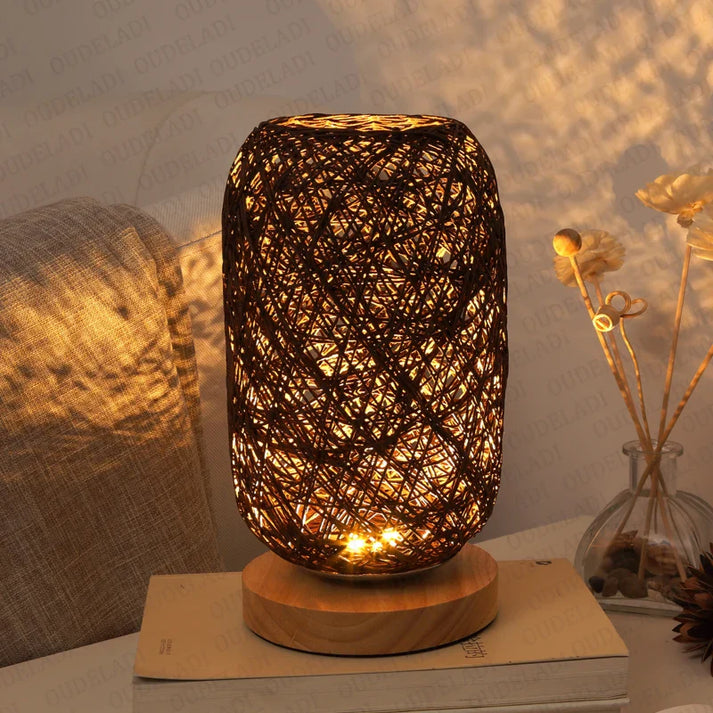 Holz-Tischlampe mit Juteseil | Warmweißes LED-Licht | Stimmungsvolle Nachttisch- und Wohnzimmerlampe