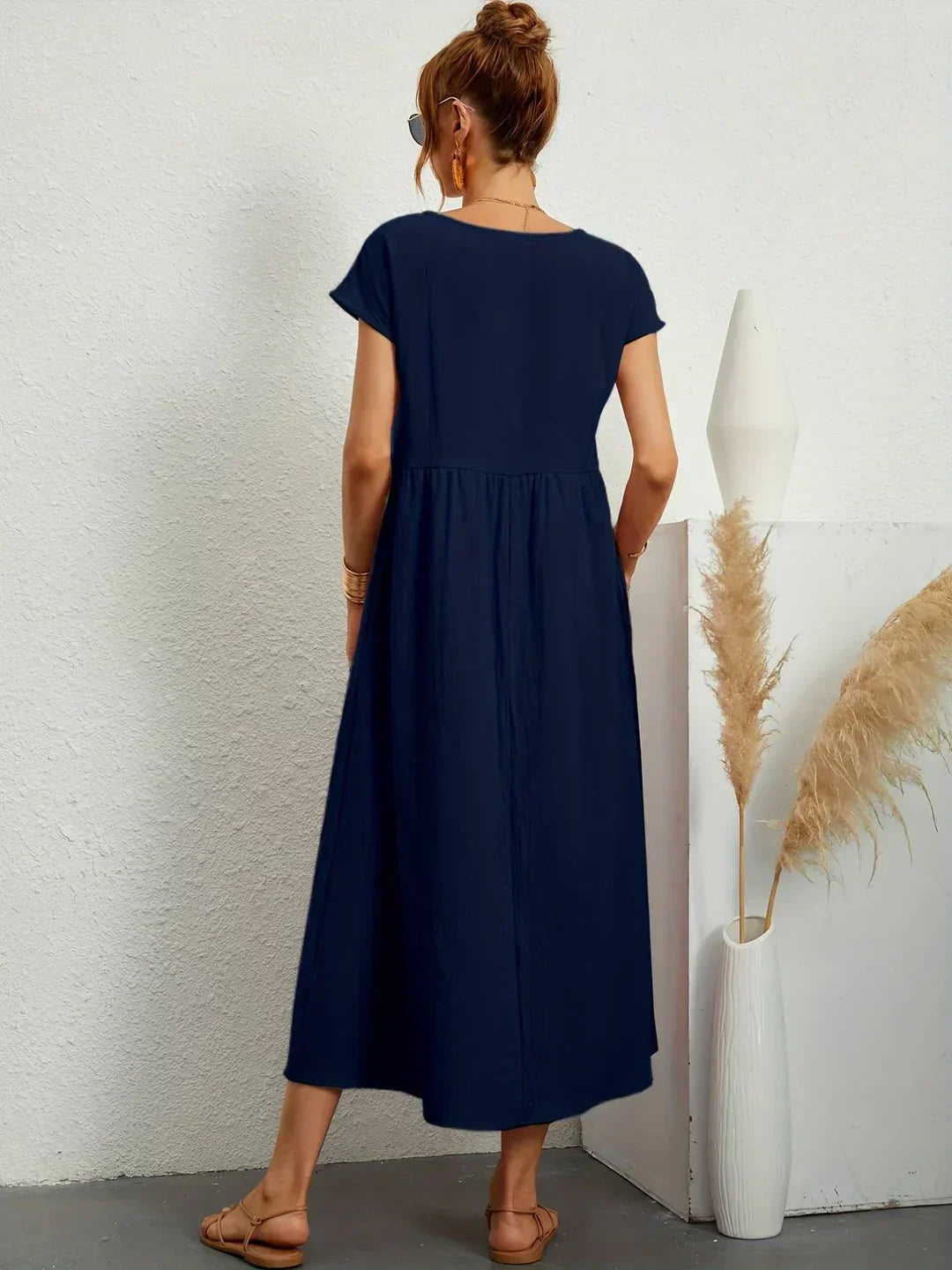 Léa - Luftiges Zeitloses Midi-Kleid