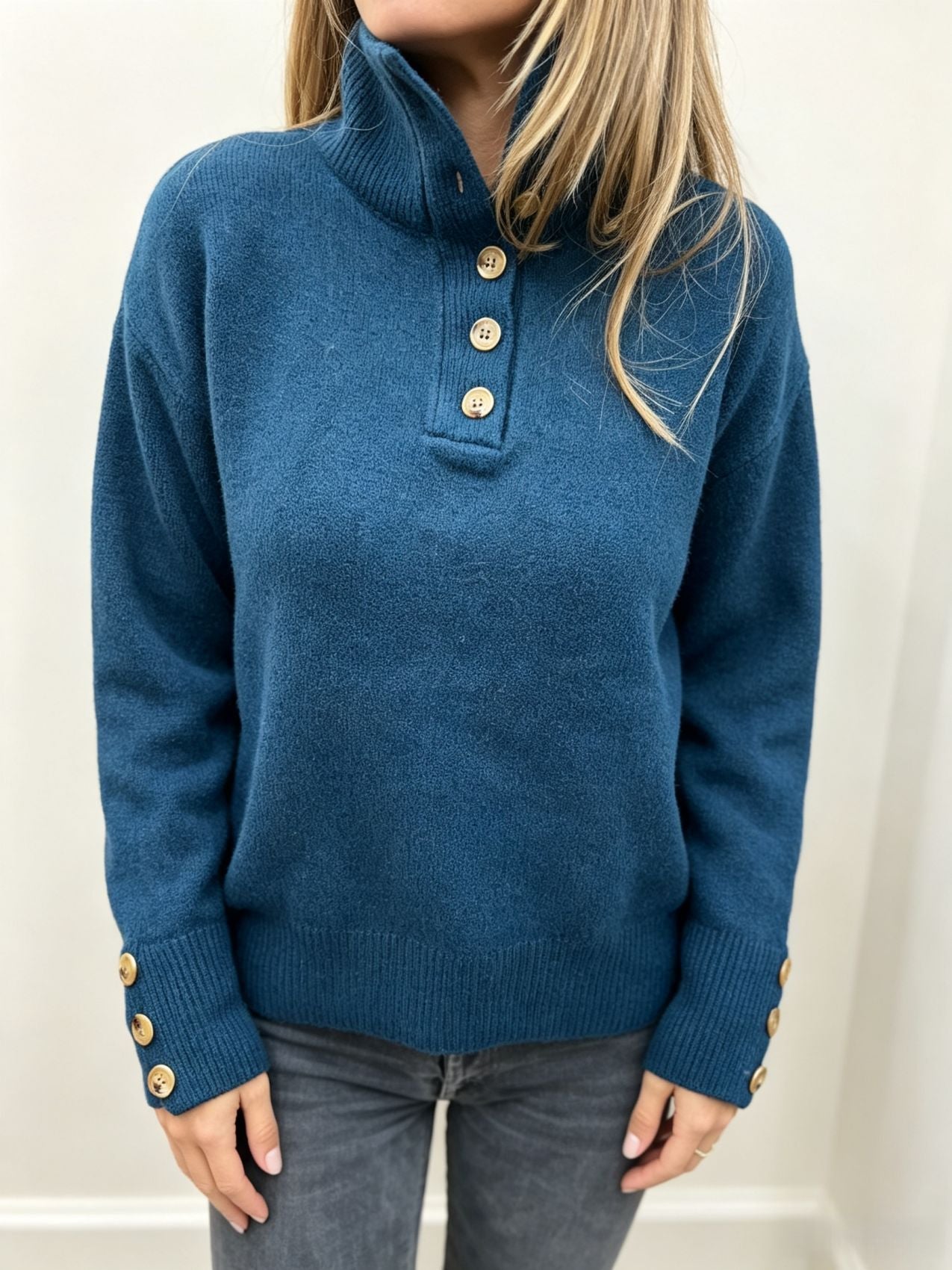 Maja | Damen Langarmpullover mit Knöpfen