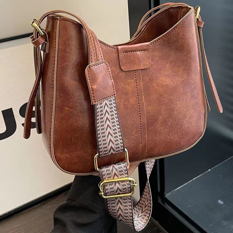 Dorelia – Strukturierte Schultertasche
