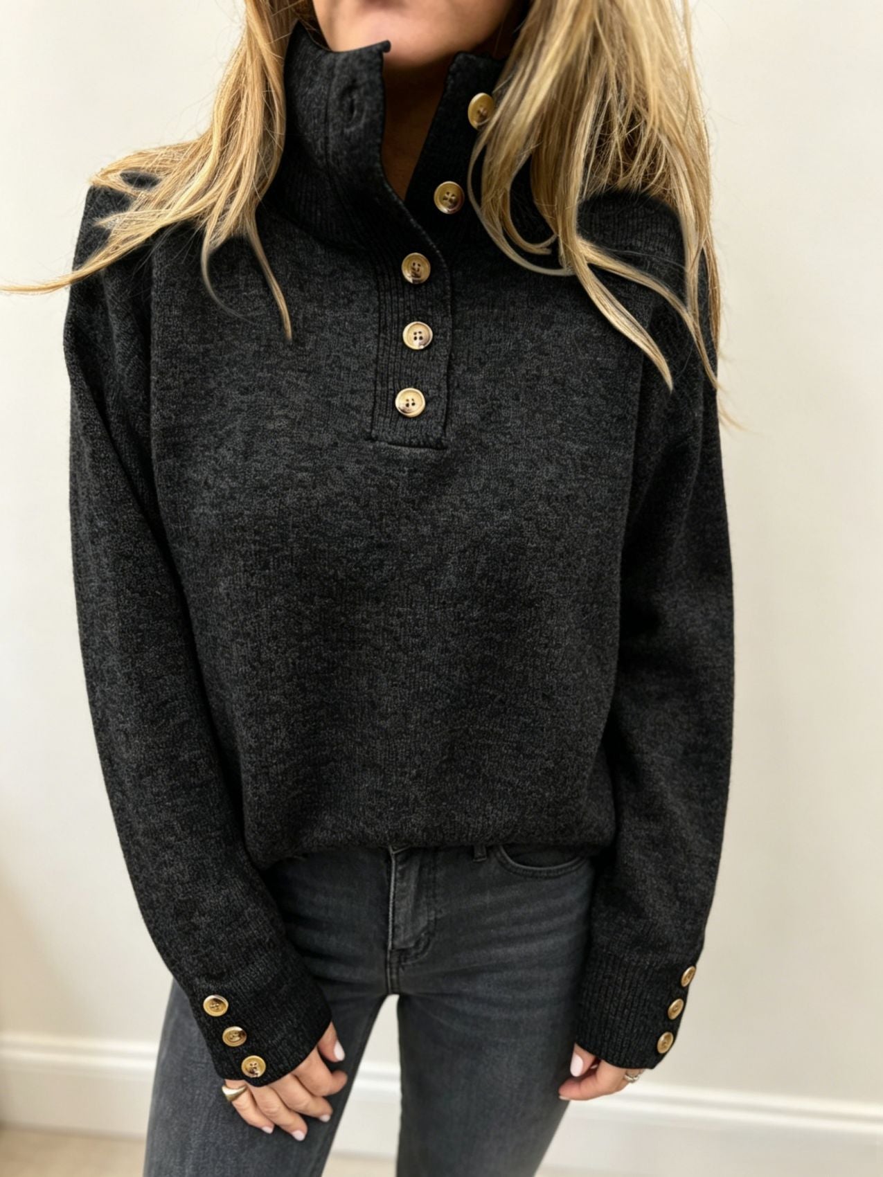 Maja | Damen Langarmpullover mit Knöpfen