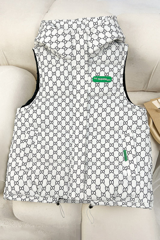 Damen gesteppte Kapuzenweste mit Allover-Logoprint, wattierter Isolierung und verstellbarem Saum
