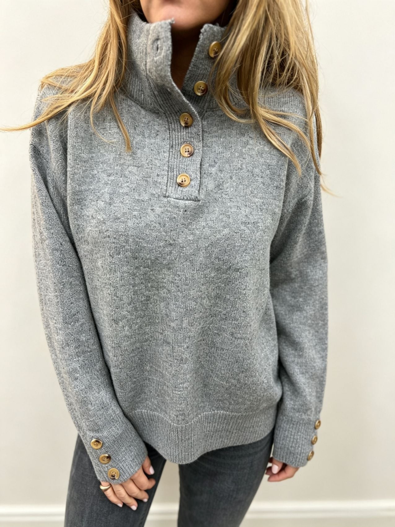 Maja | Damen Langarmpullover mit Knöpfen