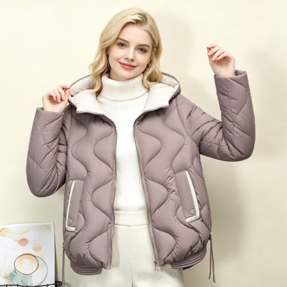 Damen wattierte Kurzjacke mit Herzsteppung, abgerundetem Saum und Kapuze