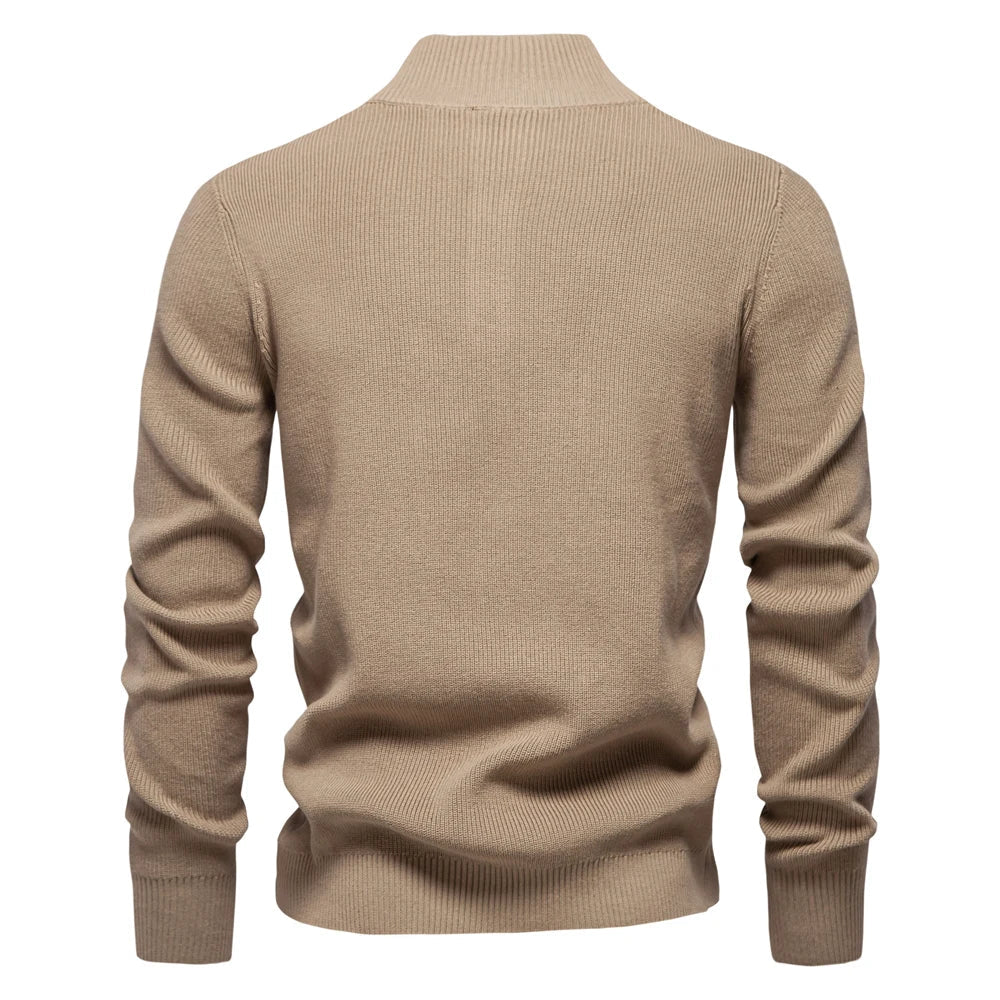 Konrad | Stilvolles Herrenpullover mit Knopfdesign