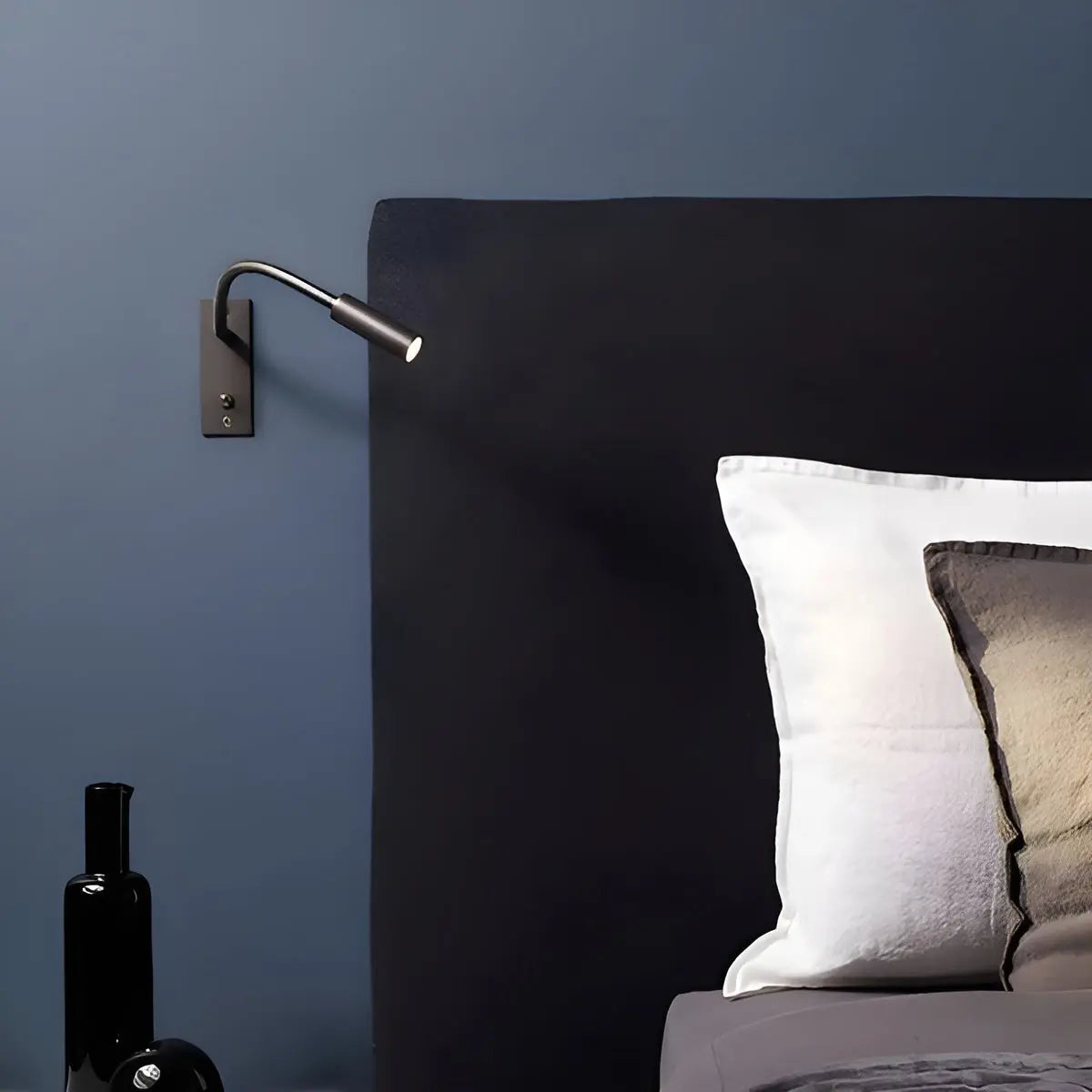 Wandleselampe mit flexiblem Arm und drei Lichtfarben