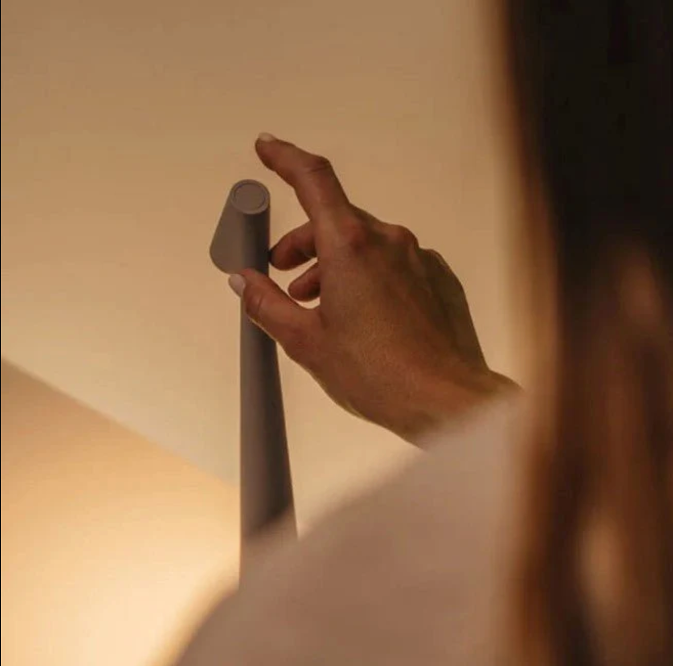 Nachttischlampe | Skandinavischen Design | 3-stufig Dimmbar per Touch | LumaLean