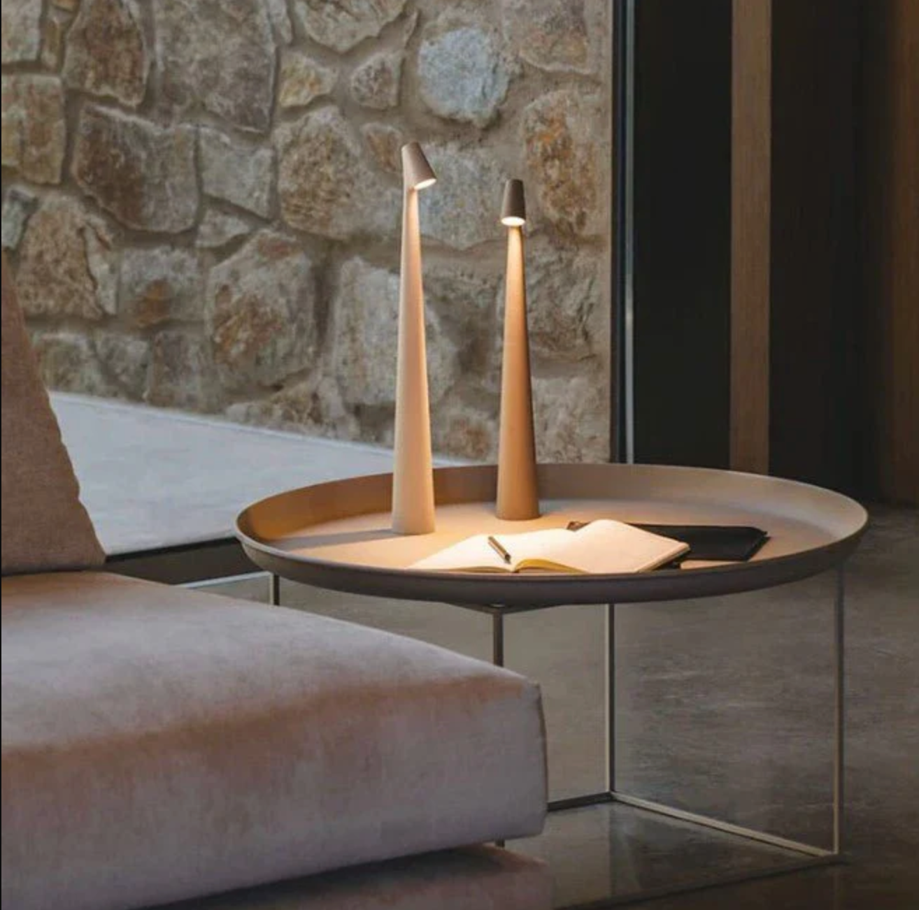 Nachttischlampe | Skandinavischen Design | 3-stufig Dimmbar per Touch | LumaLean