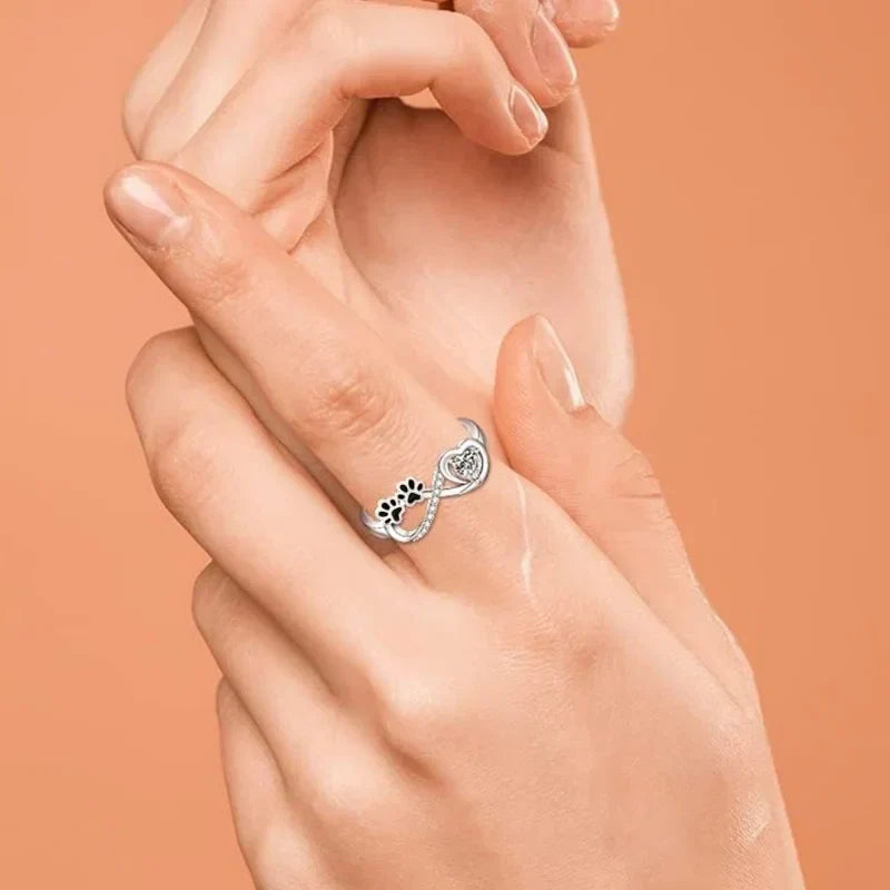 Zirkonia Pfoten-Ring mit Herz- und Unendlichkeits-Design