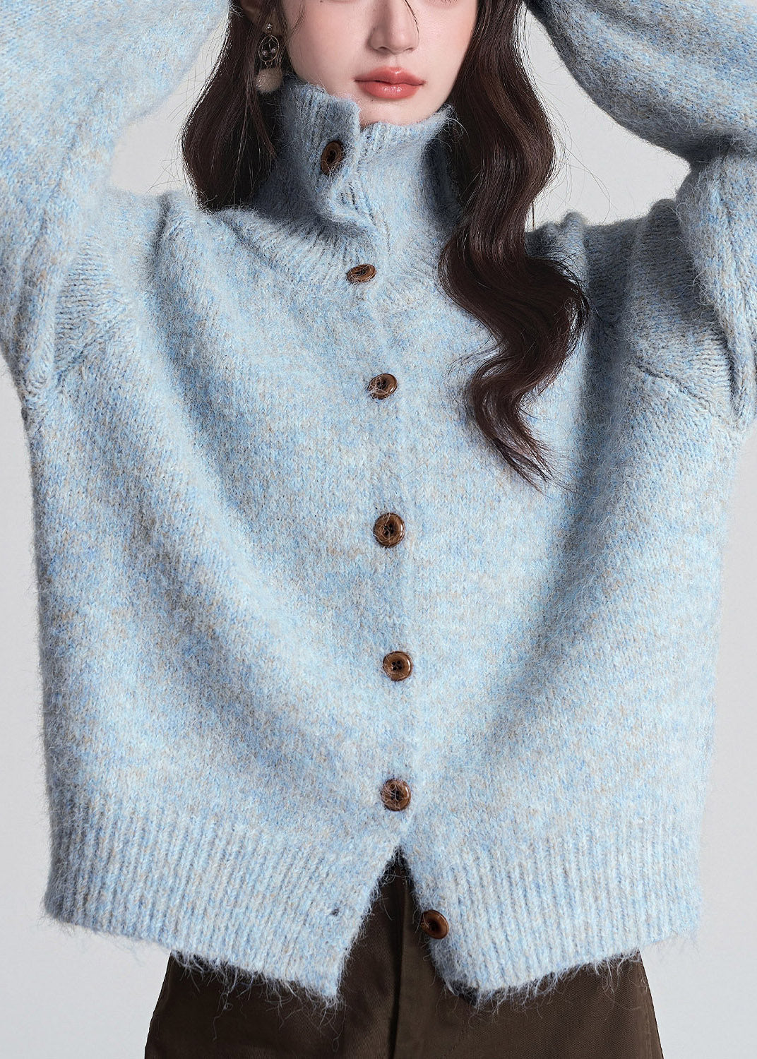 Damen Strickjacke mit Peter-Pan-Kragen und langen Ärmeln