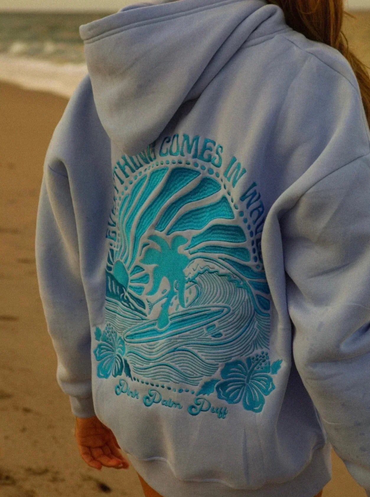 June - Strahlen Sie mit diesem Kapuzenpulli