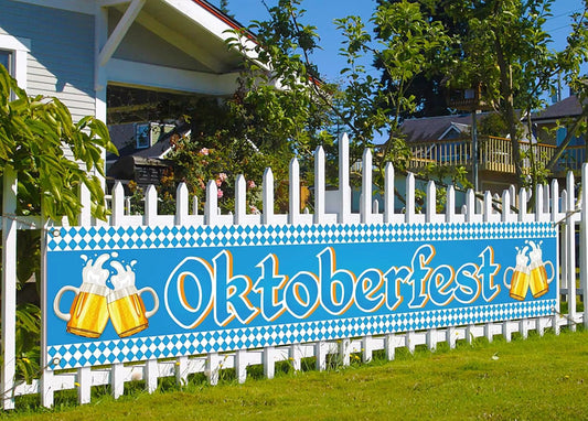 Oktoberfest Zaunbanner | Bayerisches Blau-Weiß Flaggen-Design | Robustes Polyester mit Ösen