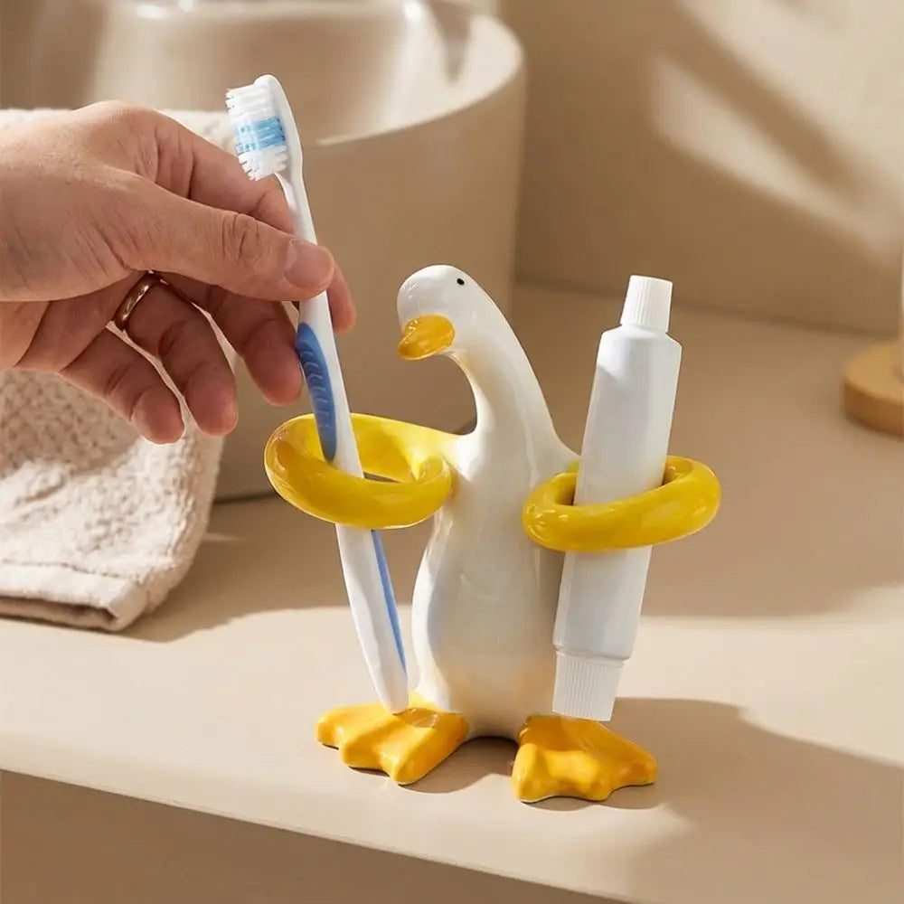 QuackEase – Organisieren und Desinfizieren Sie Ihre Zahnbürsten mit Stil