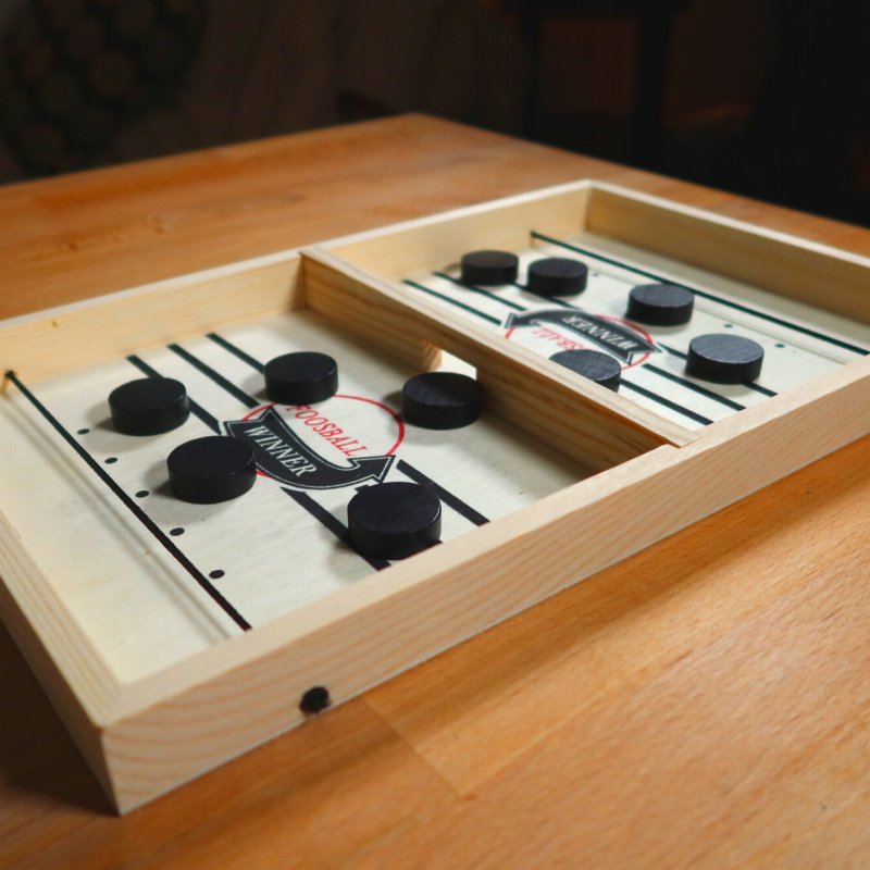 FoosballPuck - Seien Sie der Erste, der all seine Discs loswird!