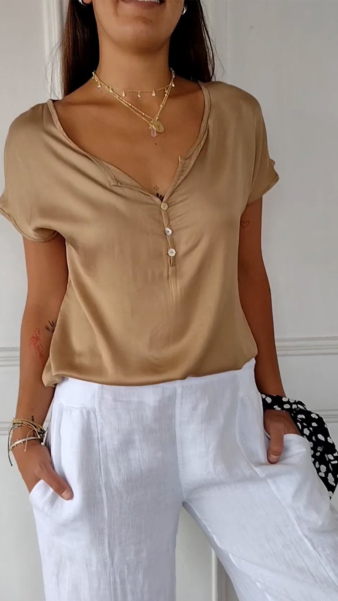 Juliette | Bequemes T-Shirt mit V-Ausschnitt