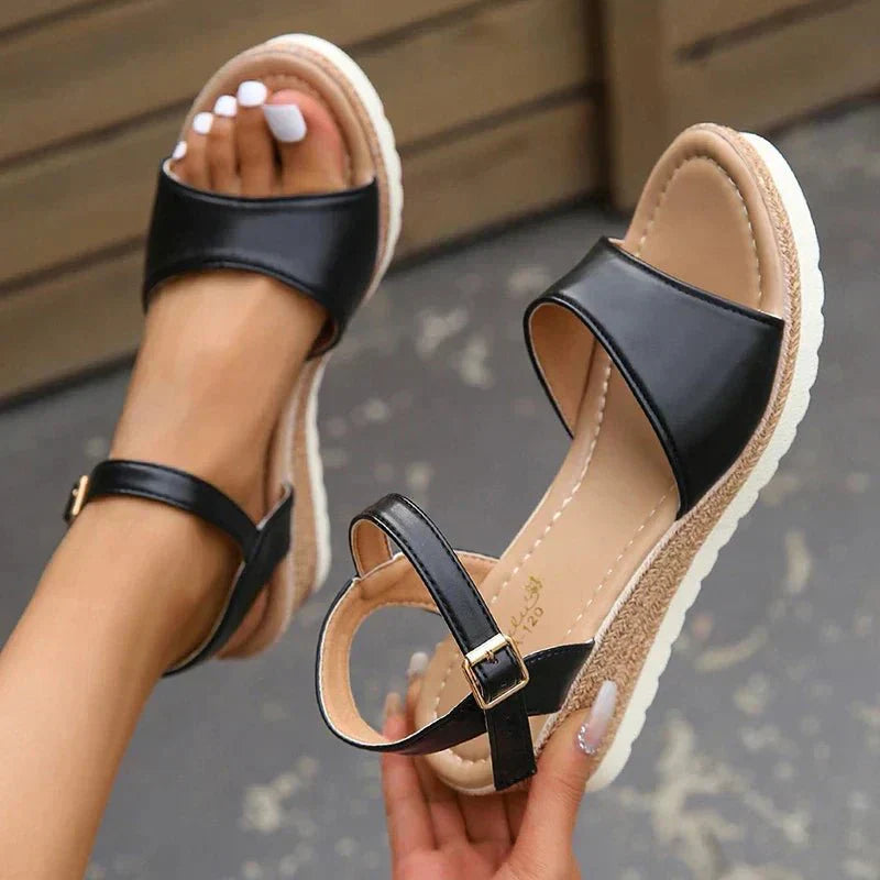 Mathilda – Stilvolle orthopädische Sandalen